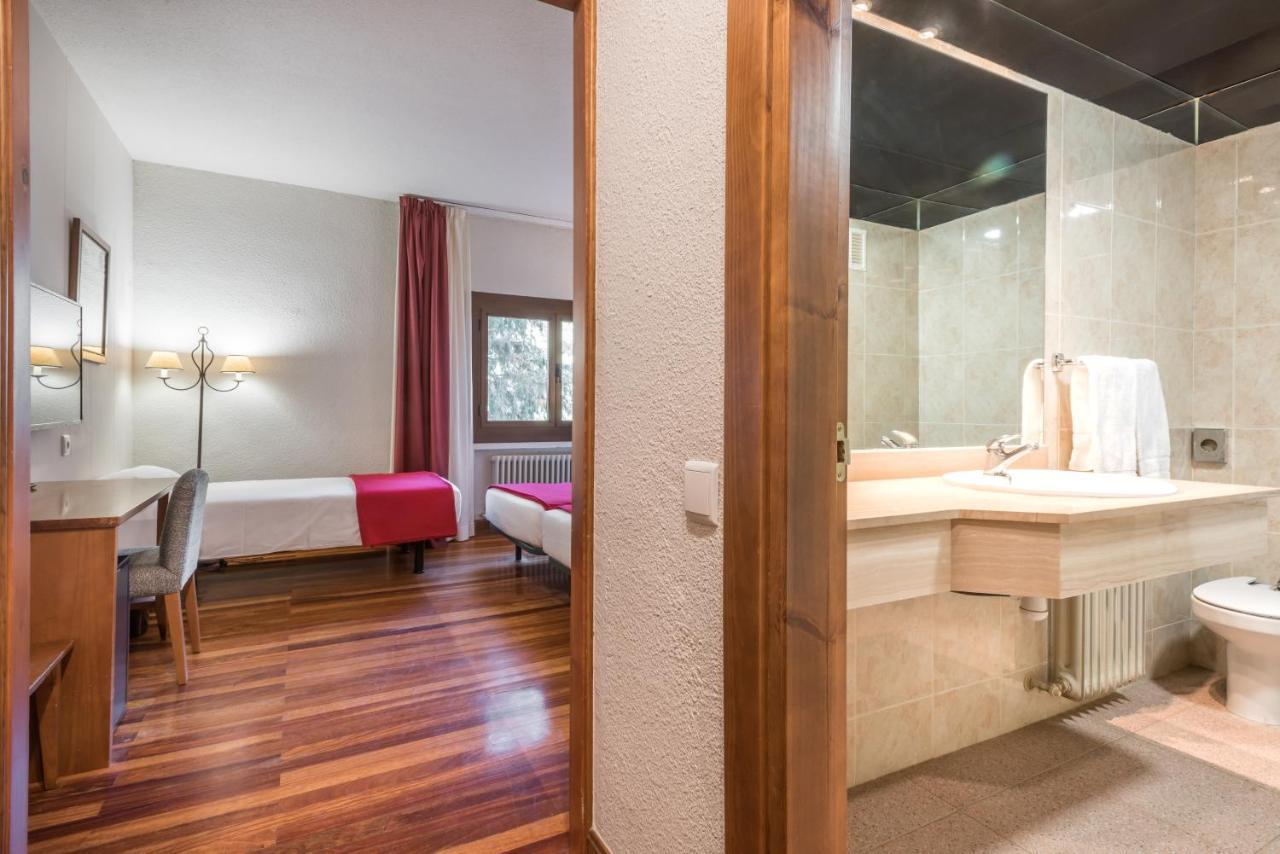 Snoe Hotel Formigal Ngoại thất bức ảnh
