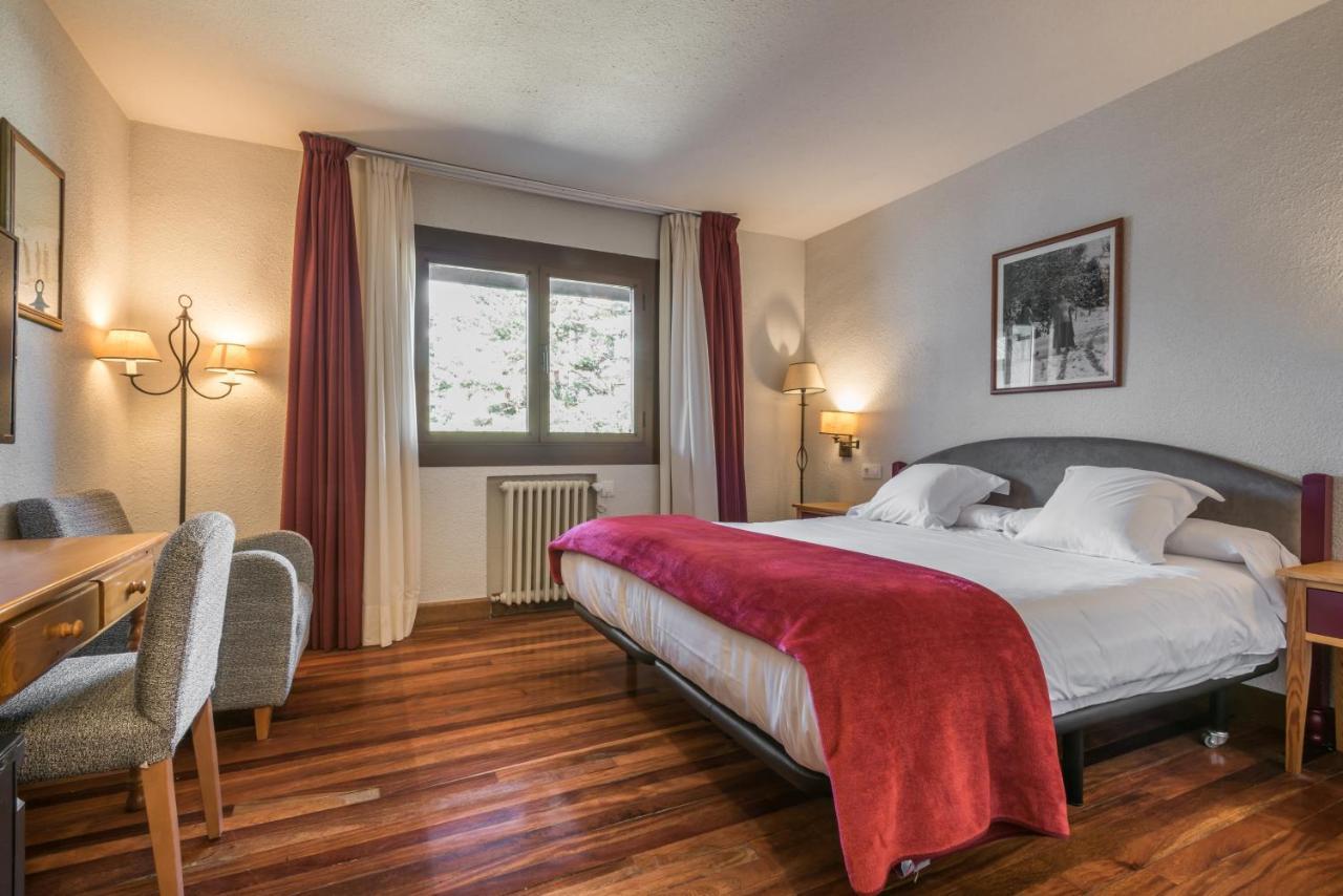 Snoe Hotel Formigal Ngoại thất bức ảnh