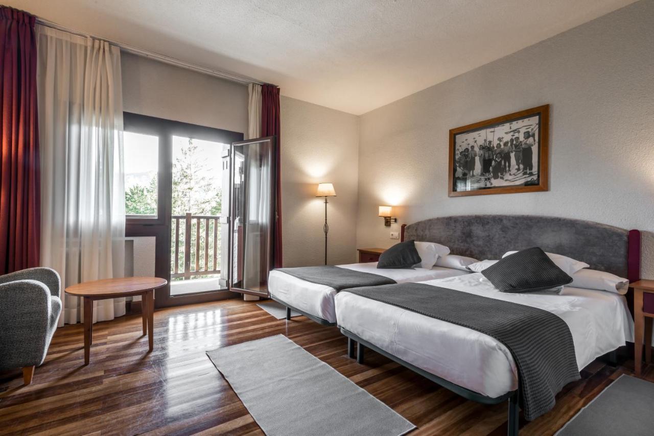 Snoe Hotel Formigal Ngoại thất bức ảnh